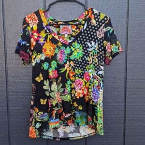 Johnny Was V-Neck Tee